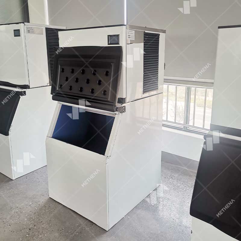 Ice Maker Machine.jpg