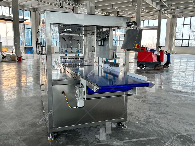 Ultrasonic Cake Cutting Machine Live Shot4.jpg