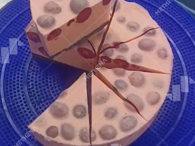 Ultrasonic Cake Cutting Machine For Triangular Cake.jpg