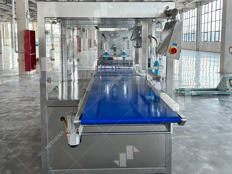 Ultrasonic Cake Cutting Machine Live Shot8.jpg