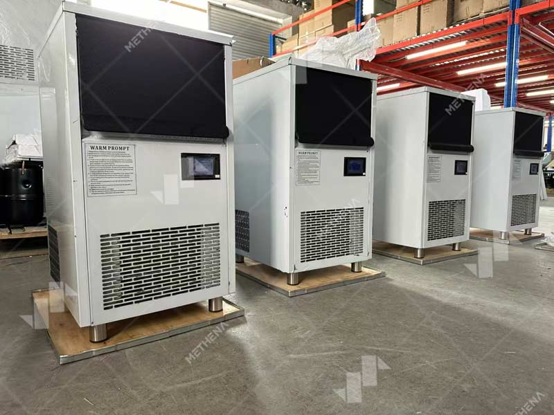 Commercial Ice Making Machine Live Shot1.jpg