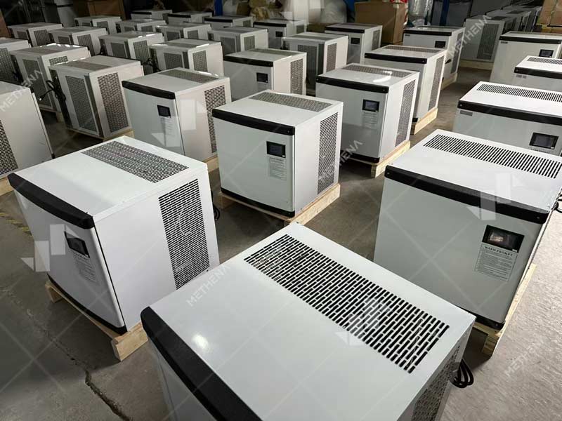 Commercial Ice Making Machine Live Shot2.jpg