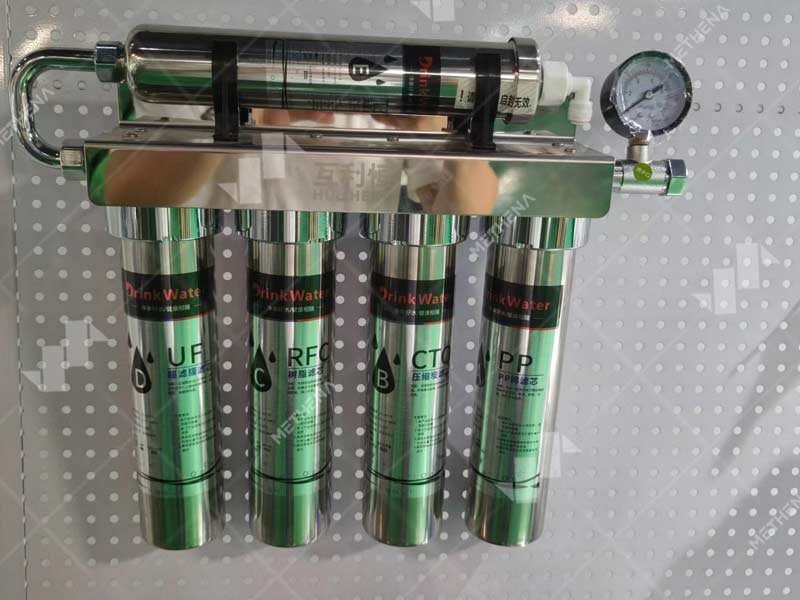 Commercial Ice Making Machine Live Shot3.jpg