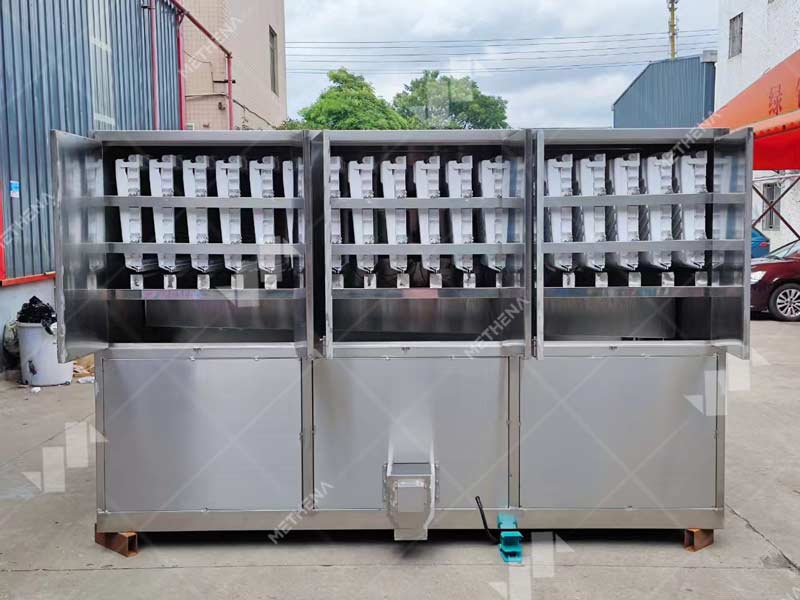 Commercial Ice Making Machine Live Shot6.jpg