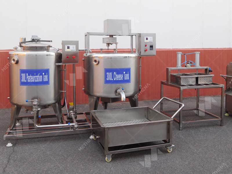 cheese making machine live shot1.jpg